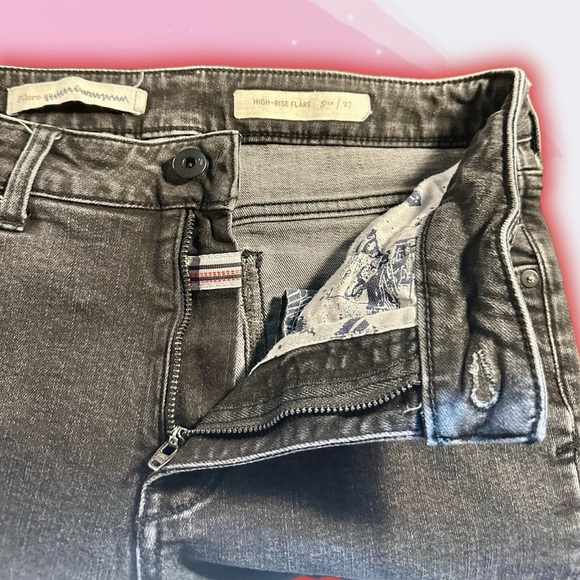 Pilcro Black Weathered ‘High-Rise Flare Jeans’ With Raw Hem Size 27 - Picture 6 of 16